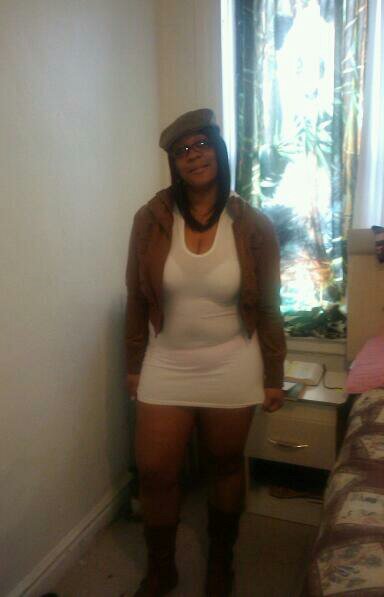 EveMymy9599's profile picture. Work 2 jobs and in school for my masters degree and play all sports and can cook my ass off