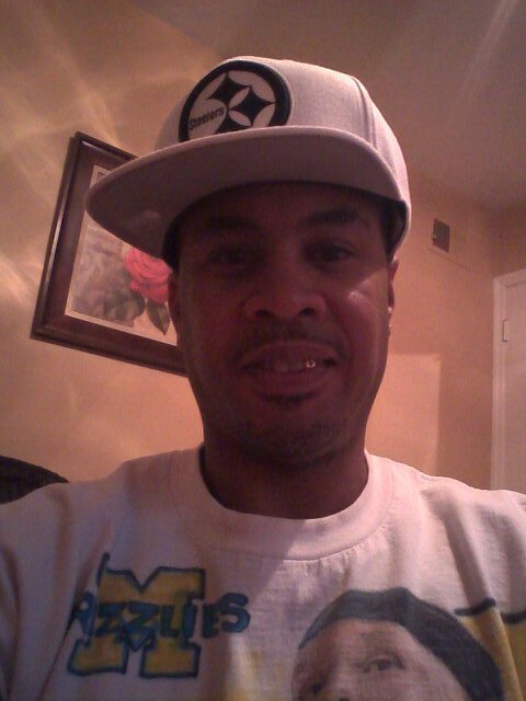 i am a boss.i work from home.looking to help people change there lives.