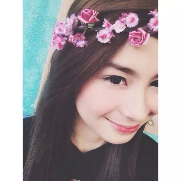 RojeanOfficial's profile picture. Freelancer/Commercial Model , Guest/Host on Spinnation TV5 , Studied at De La Salle University Manila , 18 years old.