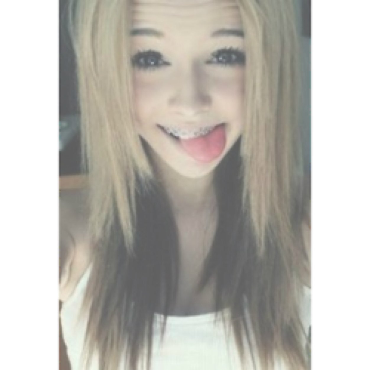 pacscn's profile picture. When life gives you lemons, make orange juice and keep the world wondering how you did it.