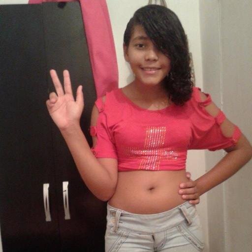 Nunca diga q uma coisa é facil , dificil ou importante ..pq facil é amar dificil é esquecer e importante é amar sem medo ...Então ame sem medo de ama !!!!!!!♥♥♥