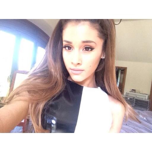 arianaofficflop Profile Picture