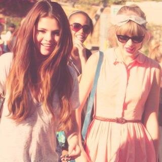 Just another wide eyed girl who's desperately in love with Tay.