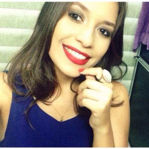Pernambucana, vocalista da Sublima e futura psicóloga .