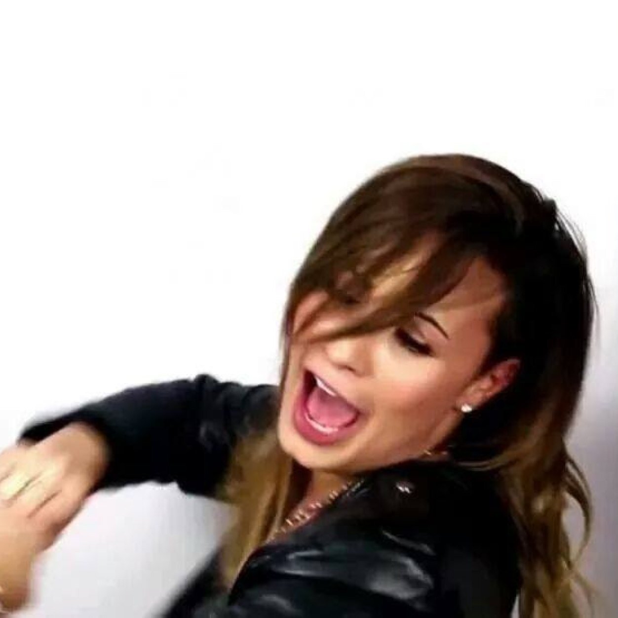 warrior mesmo é o cabelo da demi