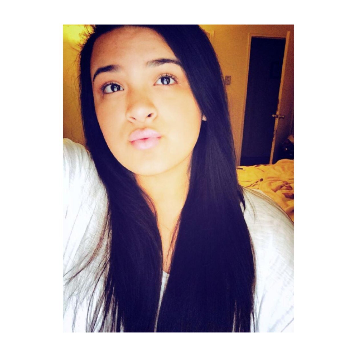 God over anything✝ NYCkik:beautyandthebeastx3 twitter:bellaylabestiax snapchat:beauty_lebeast bbm:79324FBA