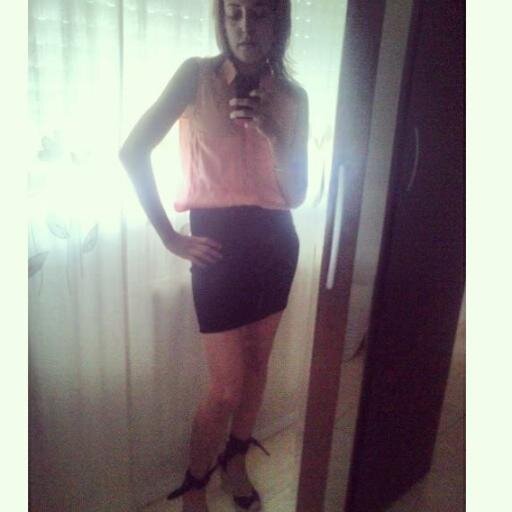 blogger y futura youtuber. Apasionada de la moda y del mundo de la belleza. INSTAGRAM: cositasdelorena
http://t.co/MdURIMCz5N
http://t.co/GpZ0ulTqog
