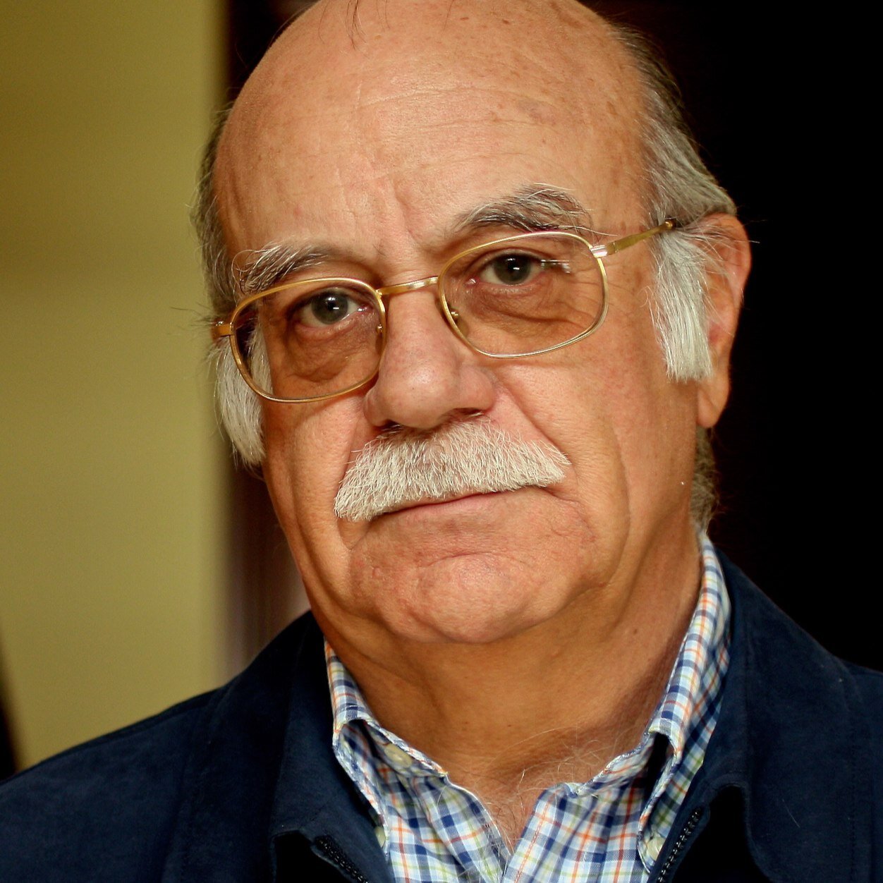 Prof. Dr. Ingeniero de Caminos, Canales y Puertos
Jubilado.