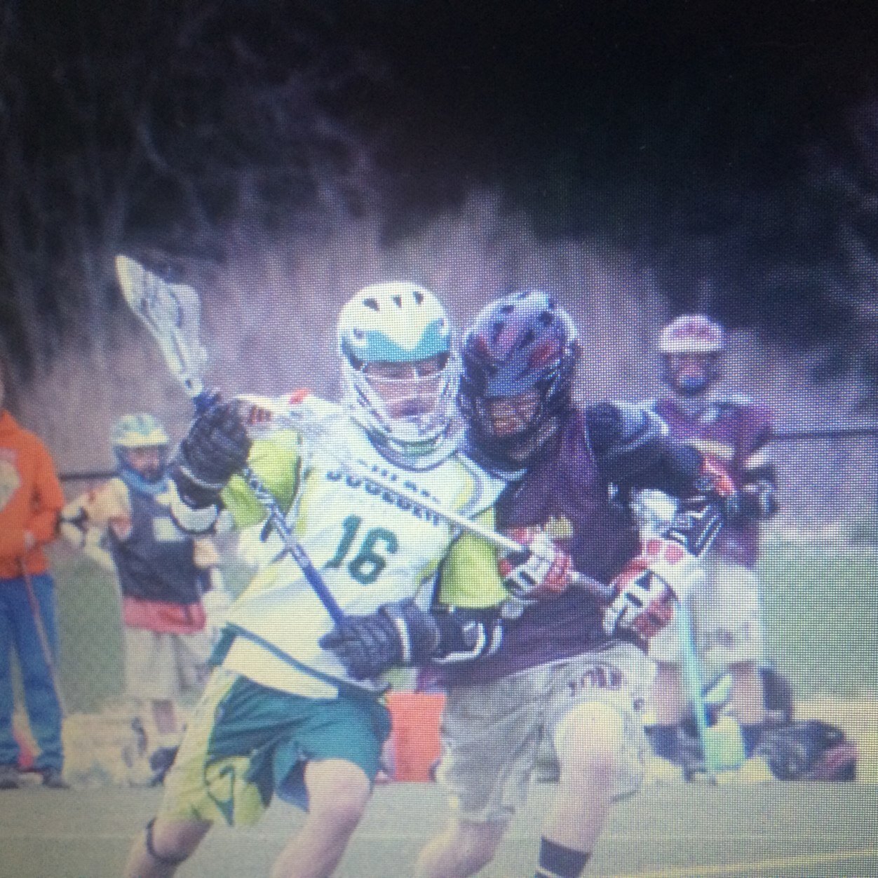 My name is Ben Warn I play TE for the raptors football midfeild for boulderselect and d-feance for denver elite