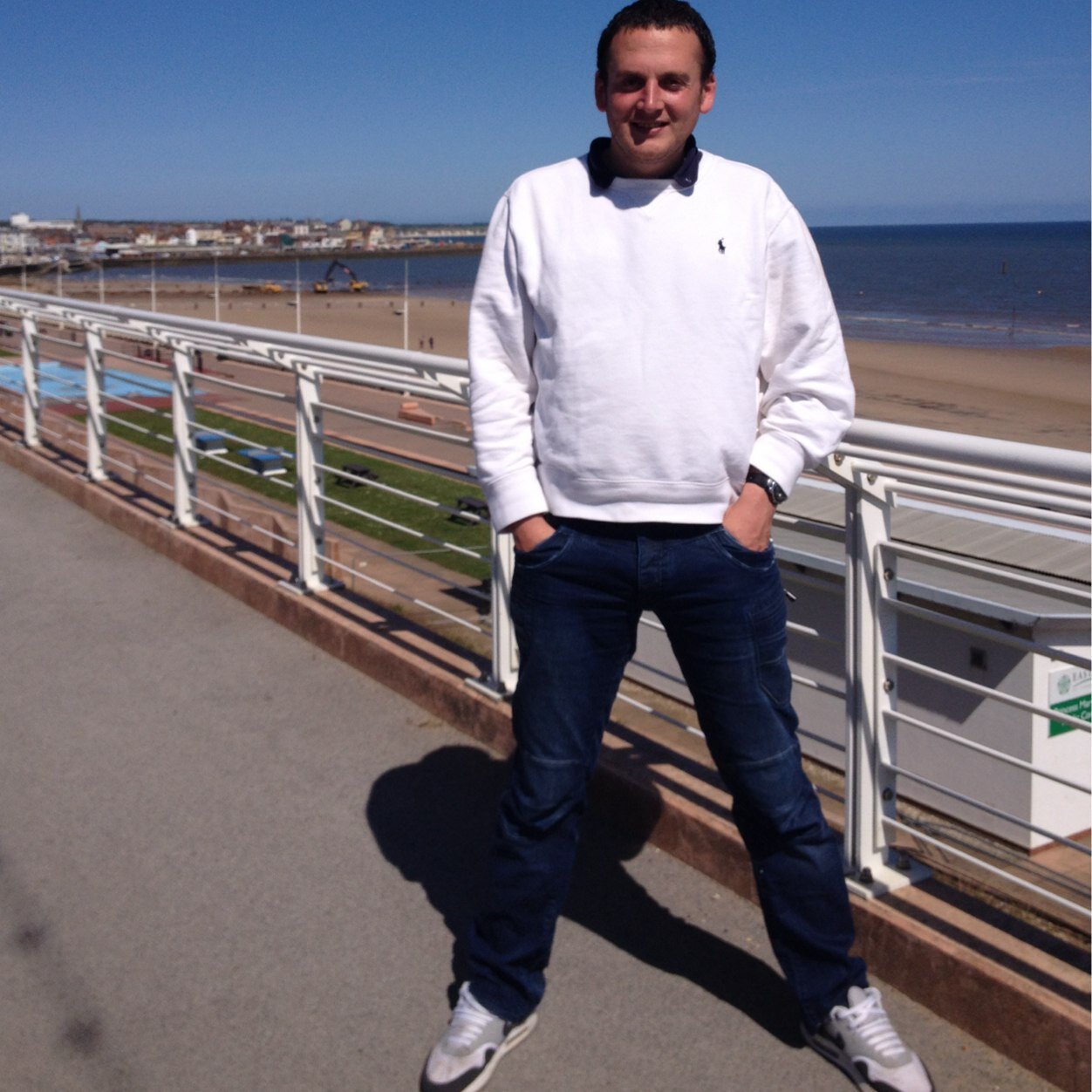 Sheffield. Age 42, Sheffield United and North Ferriby FC