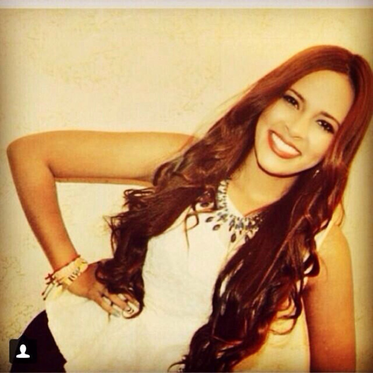 @lauraelizondo_ ella es perfecta❤️:D Fan de @yuliflores @lauraelizondo @yuyacst @dannapaola ❤️ :D.