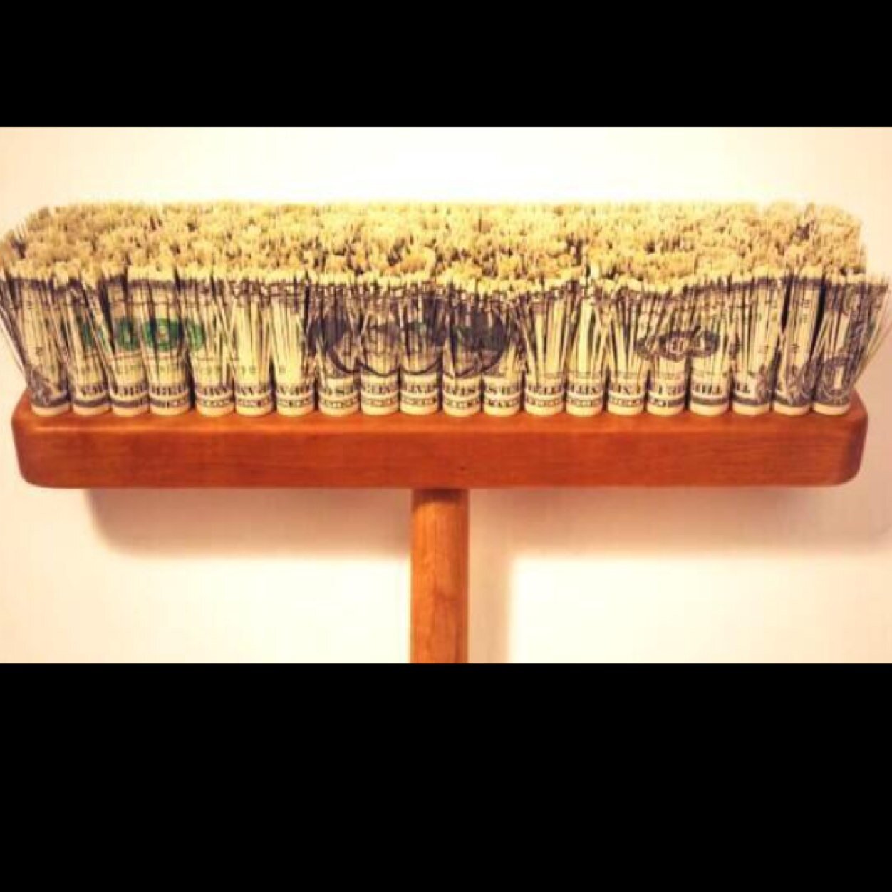 BOOKIESMACKER's profile picture. Fuxkin up Vegas bookies is our daily routine, group of three guys makin daily free picks