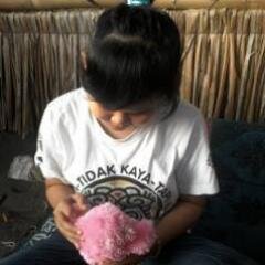 Senior High School  MU Mataram | K pop lover | luph mom and dad || paskibra lover