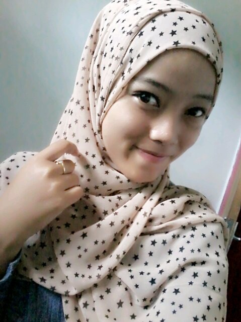 Indha_bilang's profile picture. Masih di Masohi.!