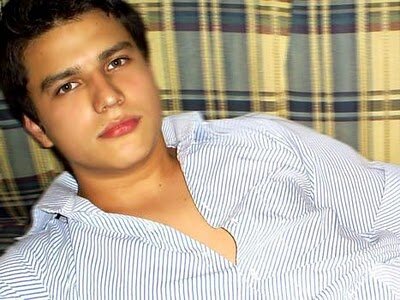 Quiero ser una gota de agua dulce en este mar tan salado L.R.I.,estudiante maestria mkt y negocios internacionales