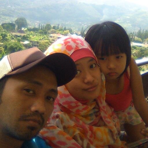 Love my family.. Love my Life.. ^_^