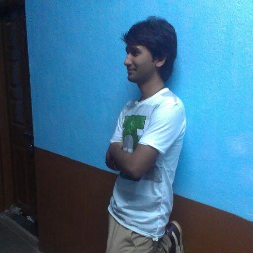 abhi815eee's profile picture. 