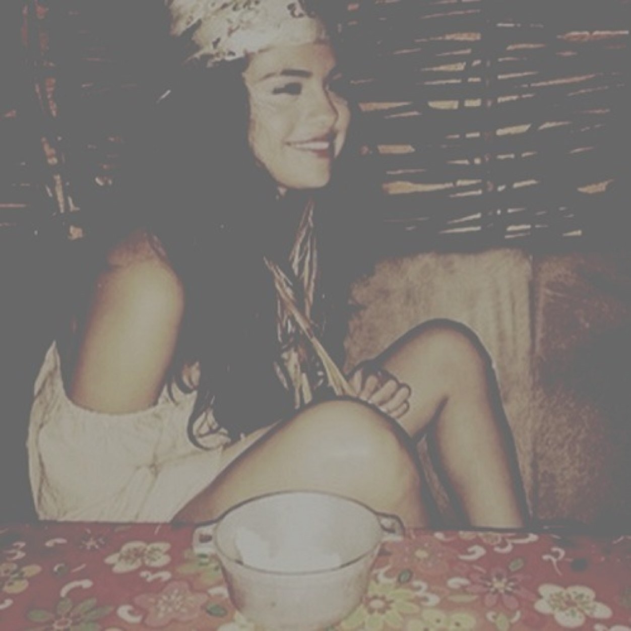 ♕ Hii i just gave you a free follow, so follow my offical account @awwtommo_ ♕