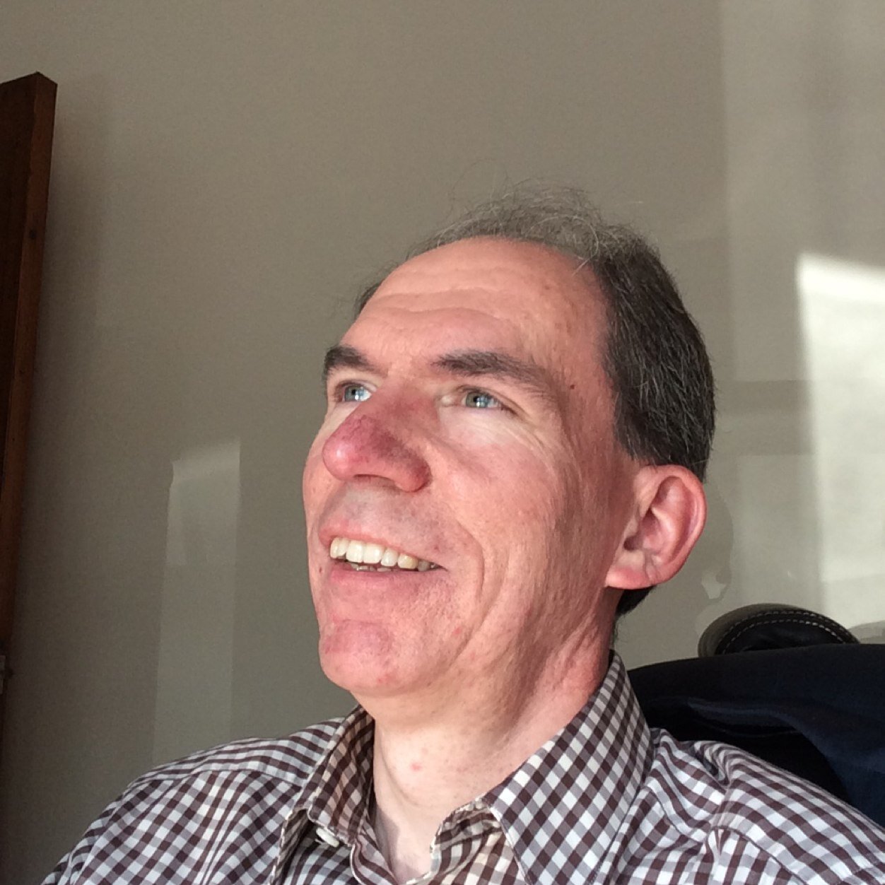 Investigating new Opportunities (Watch this Space!). Converted Storage techie, now focused on developing and growing new businesses. Let's make it happen !