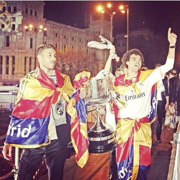 I will always support @realmadrid Then Win, Draw, Or Even Lose! | My Favorite Player : @Cristiano and @GarethBale11 | We Fans From Indonesian | #halamadrid