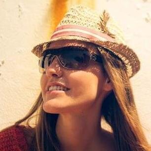 carlamonguio's profile picture. #Diseñadora e #ilustradora andaluza