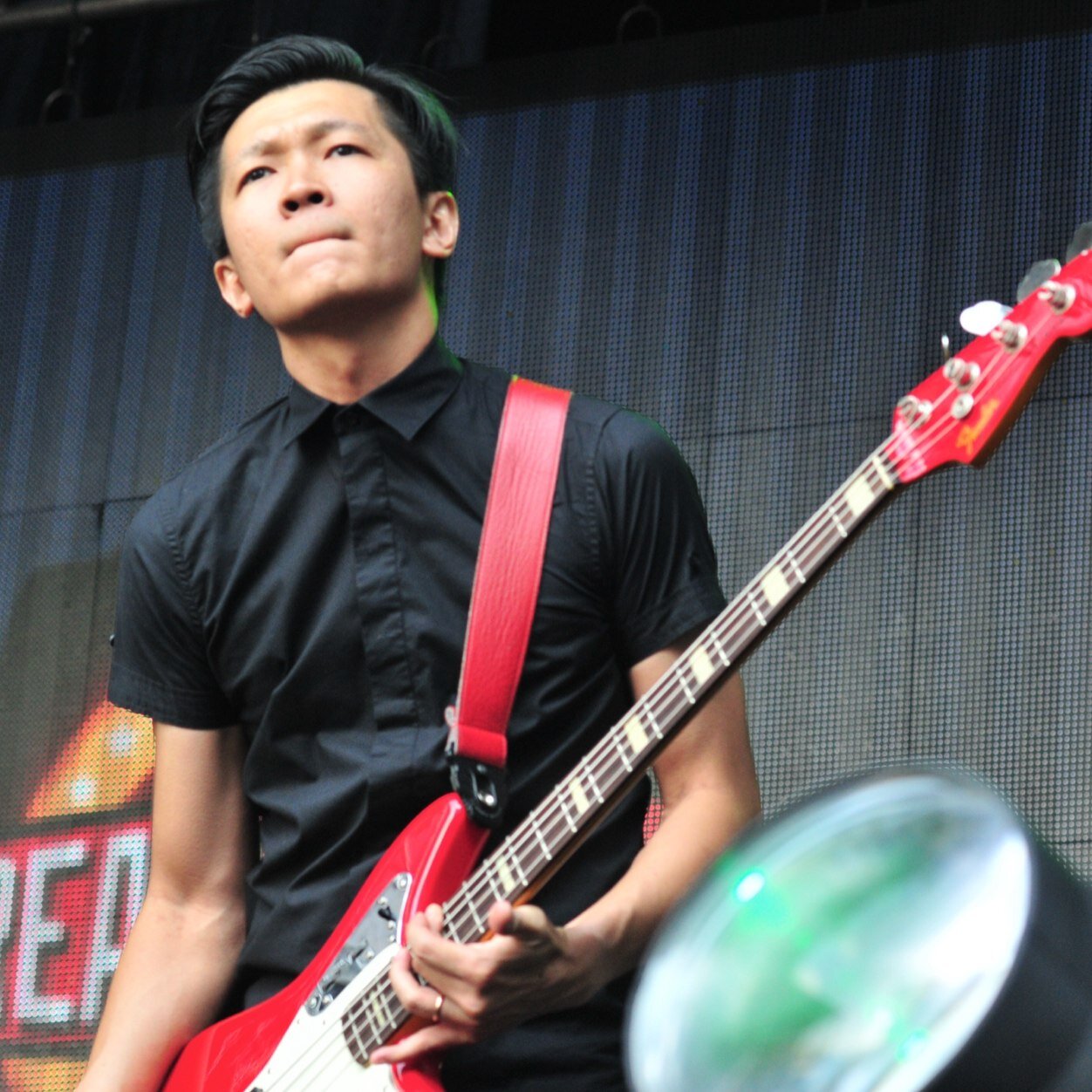 skinny_fist's profile picture. lay down with number thirteen, it's a cold grey shame