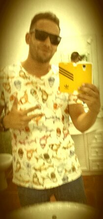 salvabr90's profile picture. orgulloso de tener los mejores padres del mundo