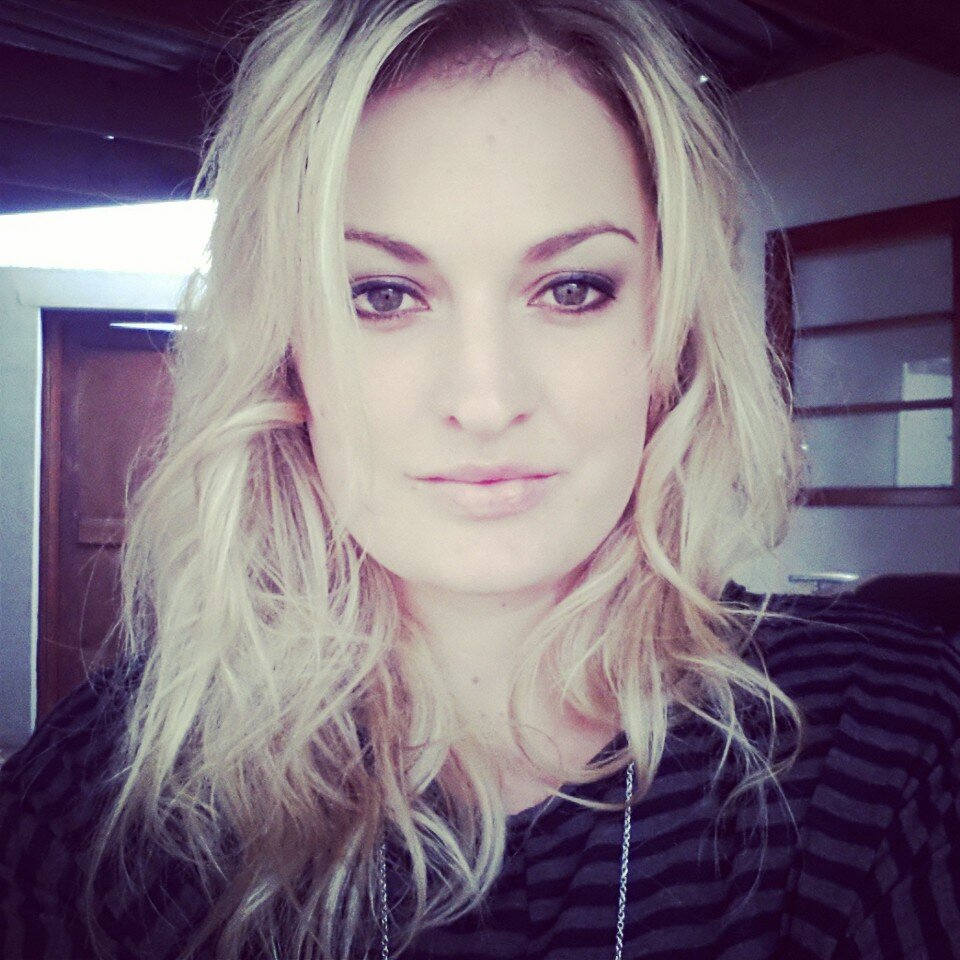 hair and make-up artist
