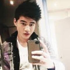 Want to be a BASSIST like @calum5sos | I'm A member of DREAMCATHER | I belong to 5SOSFAM ♥ | never being hopeless..