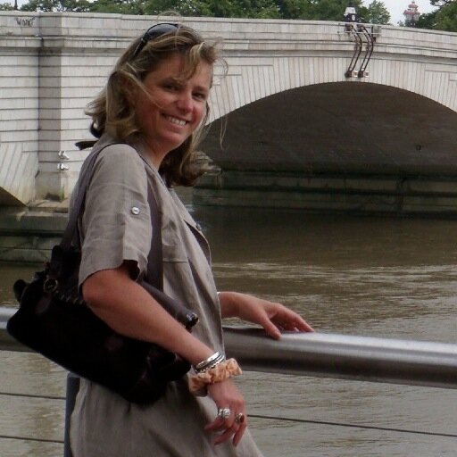 International school leader; teacher and learner; it’s about unlocking potential. Mum and lover of birds and plants.
