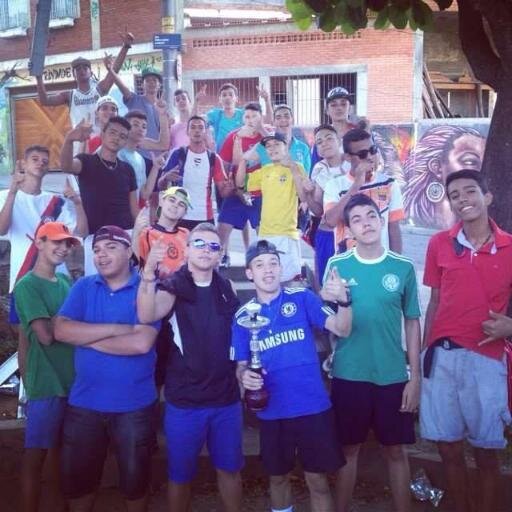 SE É PRA CHAMAR ATENÇÃO, DEIXA QUE NOIS TEM O DOM!