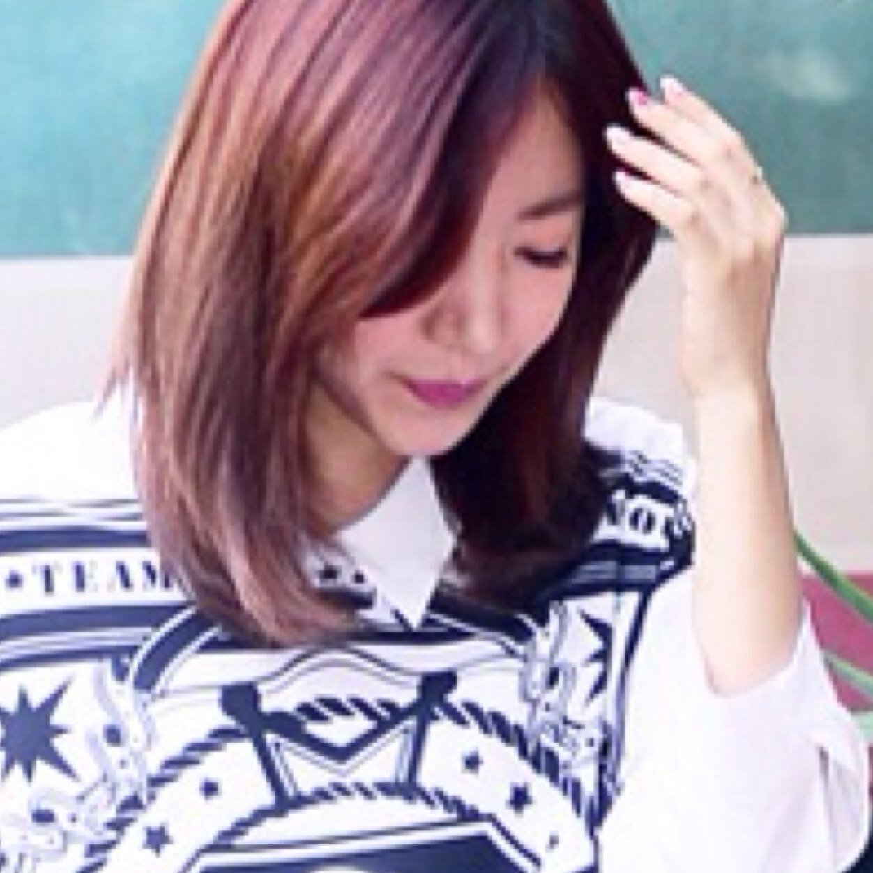 move to @_APINKKNJbot