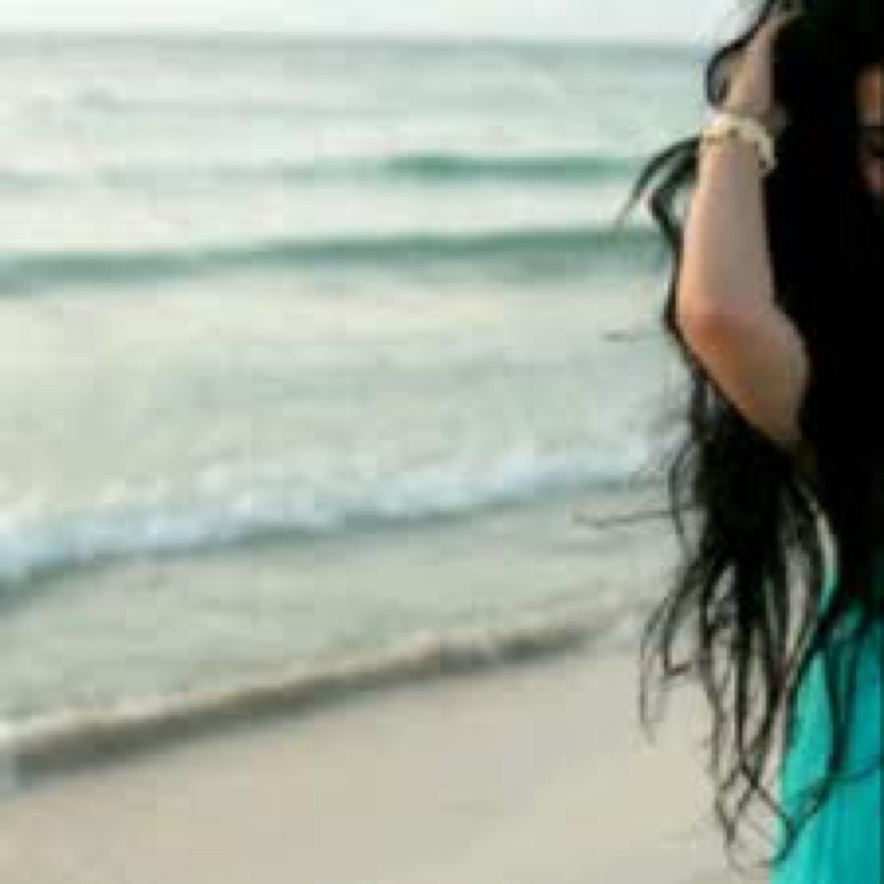 hfhdbfudhchd's profile picture. عيوني الثنتين ماتو بك