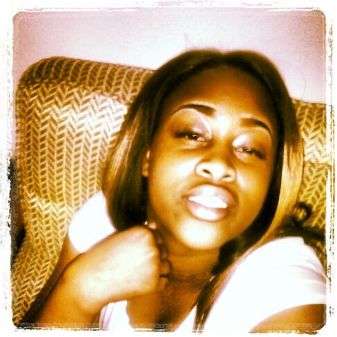 I love money and i love to party leave the drama at home and follow me and ill follow back