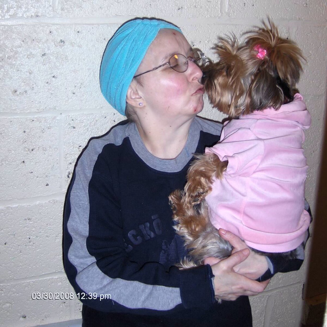 casrus's profile picture. Hi, I am married to a wonderful Husband & one son. He is 27.  I have a very bad case of Lupus. I have a pet Yorkie named Kaos. She is my BFF.