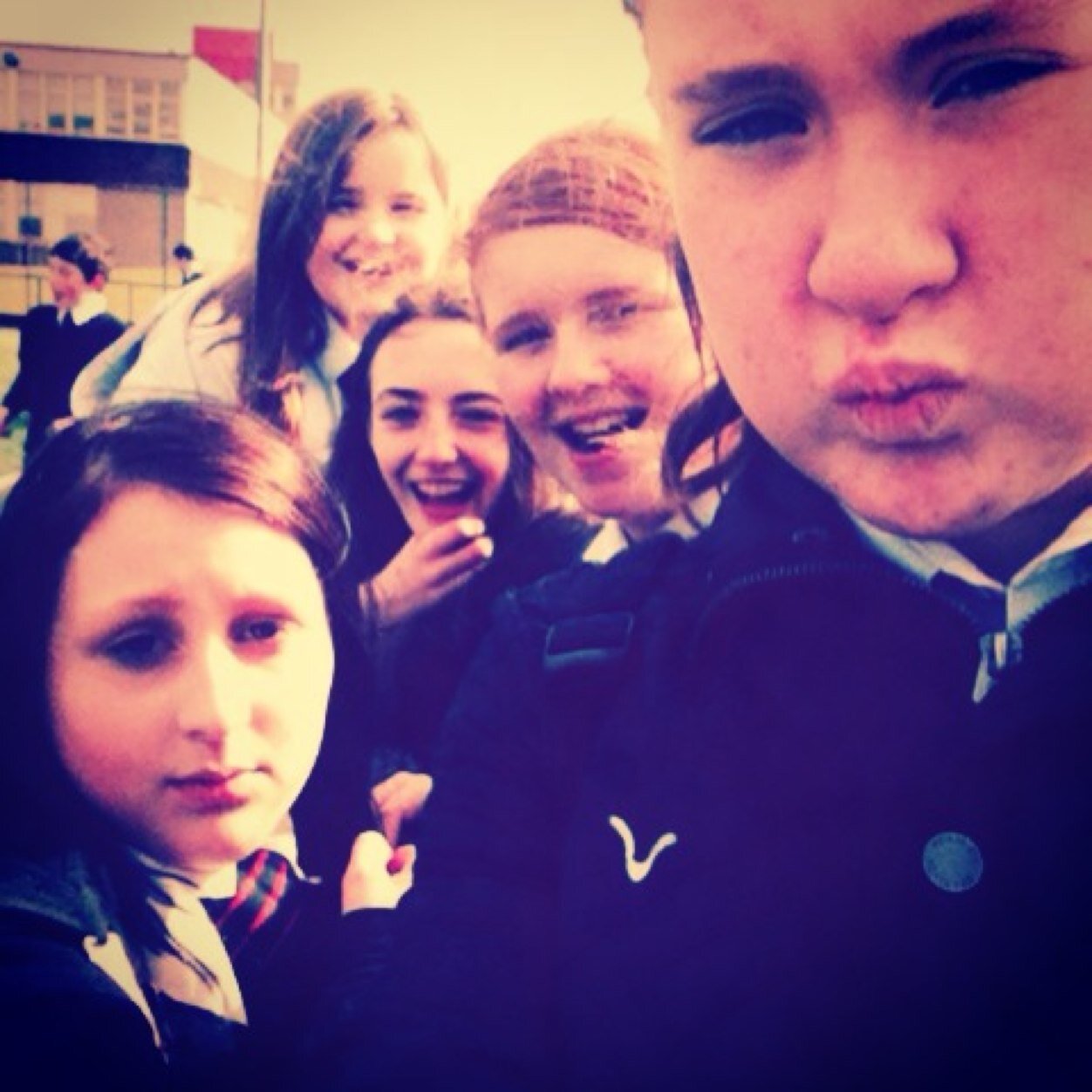 Follow me and i will follow back x