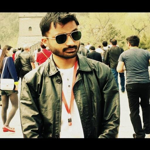 Electrical Engineer, Nascent Motivational Speaker, Winner of Robowars-PYF-2012, IEEE and Social Activist. And yeah, I like aalu k parathay :3