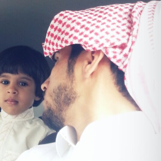 ﺎلبعض ﺎذا وَجد من يسعدهہُ ﺎليوم
نسيء من ﺎسعدهہ بَ ﺎلامس ♡̷̷