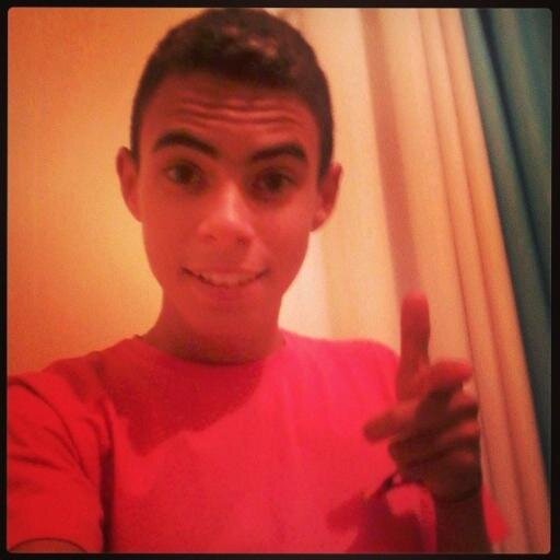 Apenas um menino em busca dos seus sonhos !!