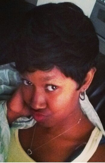 NaughtyMissPris's profile picture. chill