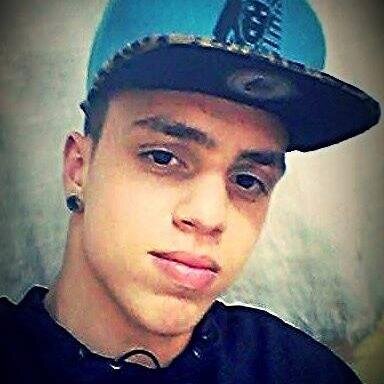 HalKenneth's profile picture. HAL pelo meu pai, MANO pelos 'parceiro',
branquin pelos 'polícia' e ALEMÂO pelos 'guerreiro'.