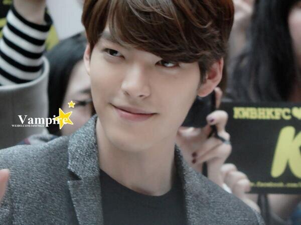 Hi sista, handsome guy's here :)