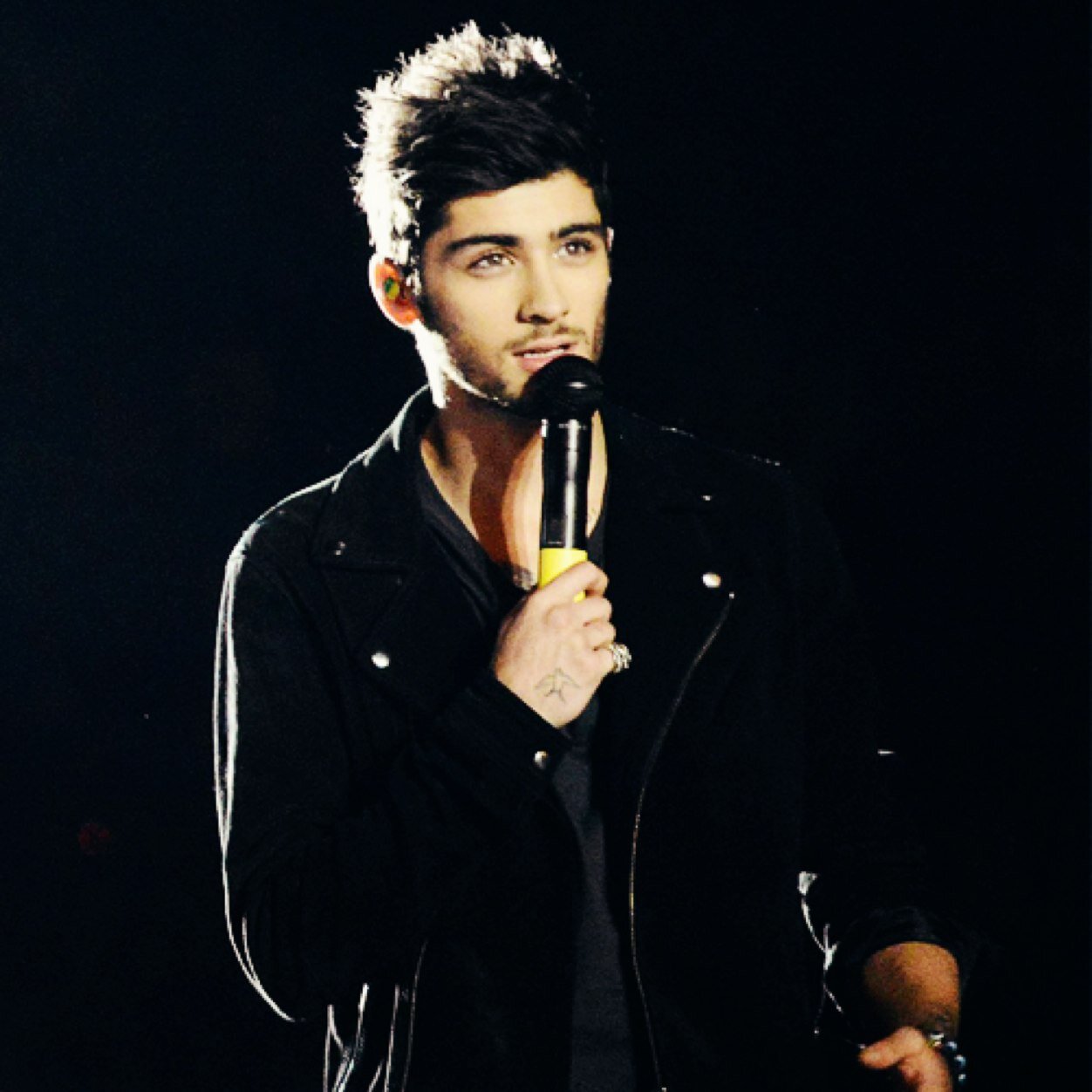 YODFiction's profile picture. Twitter de la fiction 'YourOwnDestruction'. Reagissez sur #YODfic