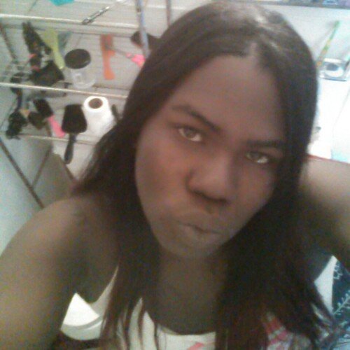 I am bisexual and a freak. i am a lovable and fun person. iam vers. i am an outgoing person and. and anything else u wanna know tweet me to find out