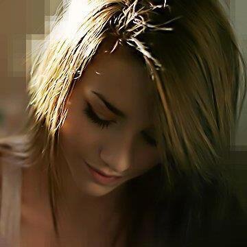 AlzmanQamar's profile picture. 