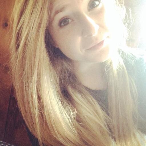 Hai! I'm Aimee! I love dancing, music, video games and binge watching tv! Lets be friends!!