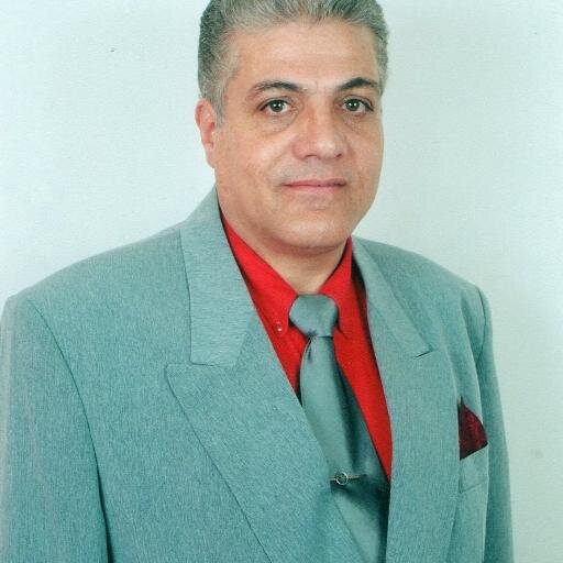 Pastor, membro da Assembleia de Deus, conferencista, professor de teologia, escritor, casado com a Missionária Débora, pai da Dupla Fernando e Junior.
