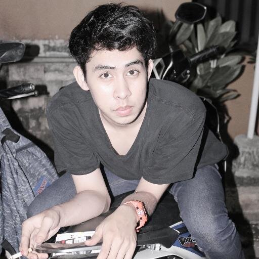 Teman sejati *ialah dya yang meraih tangan anda dan menyentuh hati anda* .. fakultas Psikologi 13 Gunadarma Kalimalang.. 3