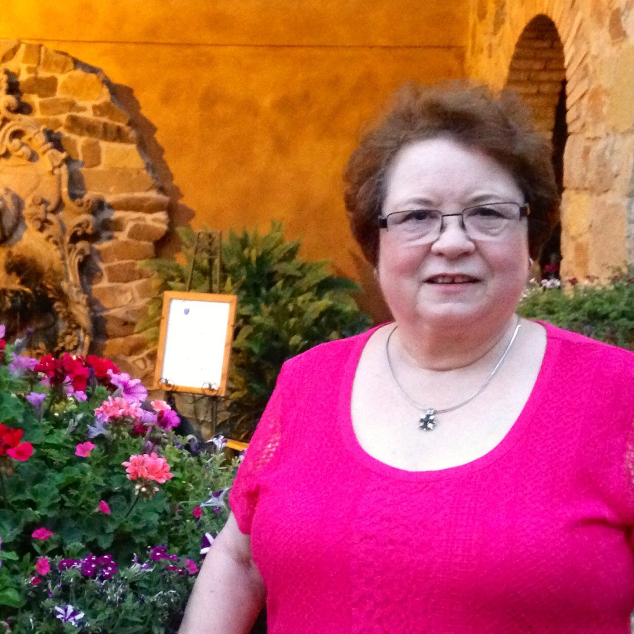 Librarian at Double File Trail Elementary, RRISD. Serving students Pre-K through 5th grade in Round Rock,TX.