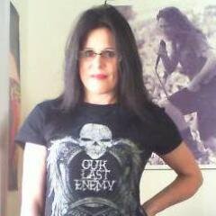 Leanneluvs's profile picture. Music is what helps me get thru all the negative shit in my life!